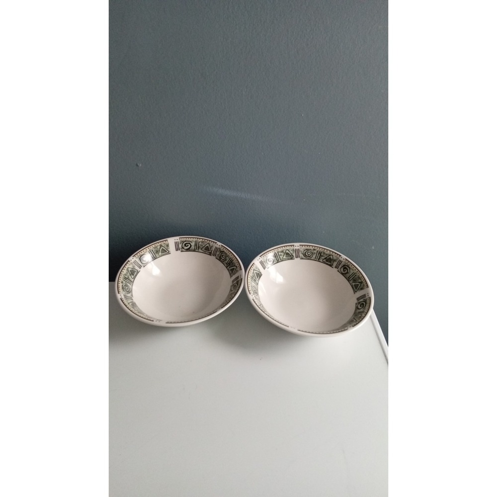 Oneida Aztec Stoneware Bowls Set of 2 Green White Geometric Southwestern Casual